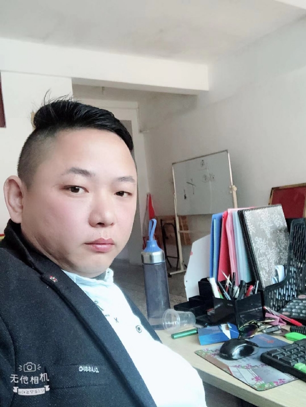 永不言弃的第一张照片--宁德认干亲服务网