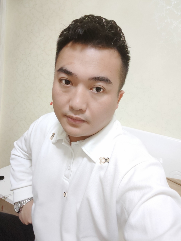 哈哈先生的第三张照片--宁德认干亲服务网